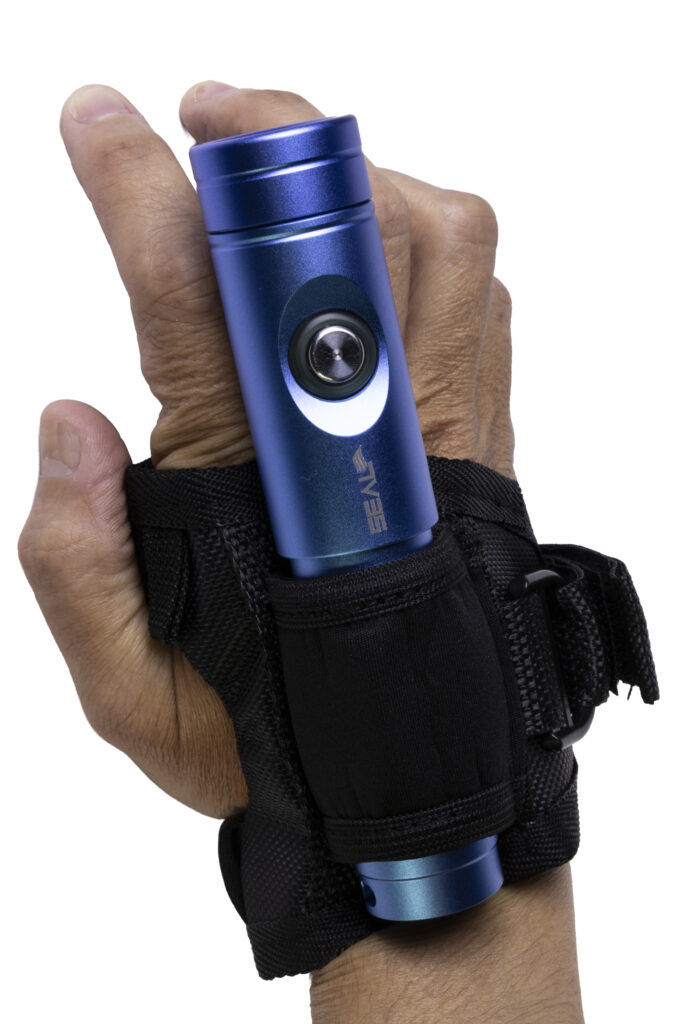 Seal Dive Lights, Suporte luva